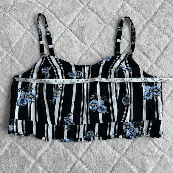Torrid | Black Floral Stripe Culotte Crop Spaghetti Strap Tank | Size 3X - Picture 9 of 10